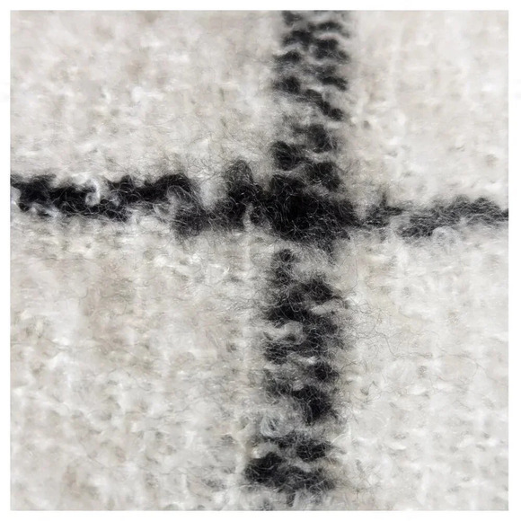 Oversized Windowpane Check Scarf in 100% Poly Fringe Shawl Knit - Picture 2 of 5